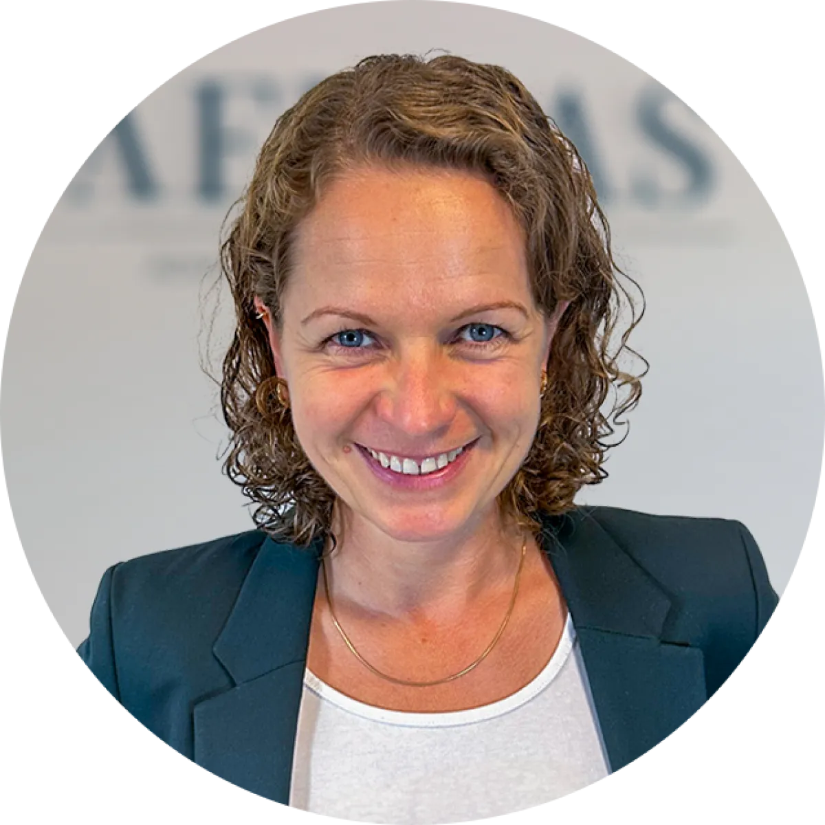 Danina Schwarm ist Ihre Ansprechpartnerin